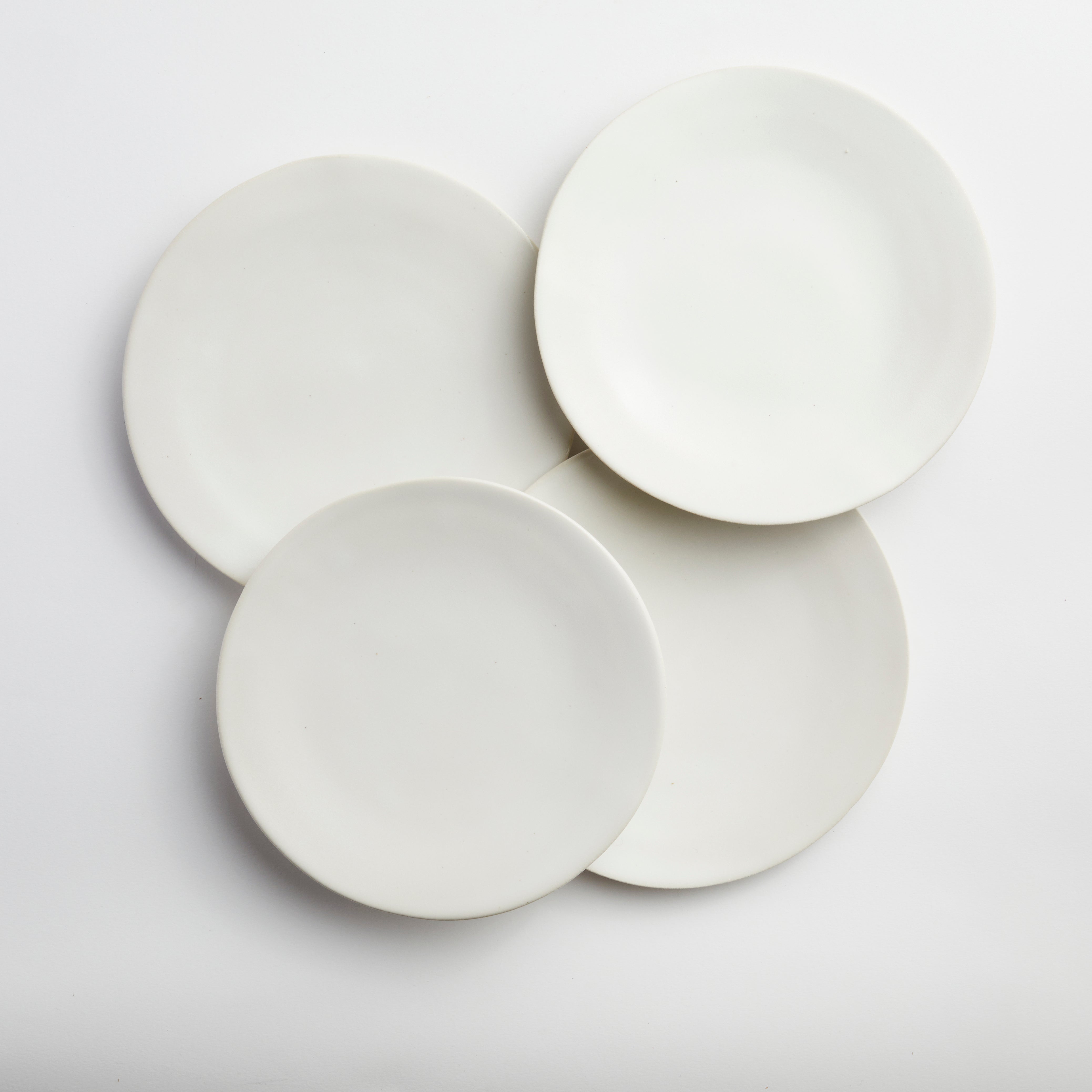 Satin Matte White - Medium Plate (set of 4)
