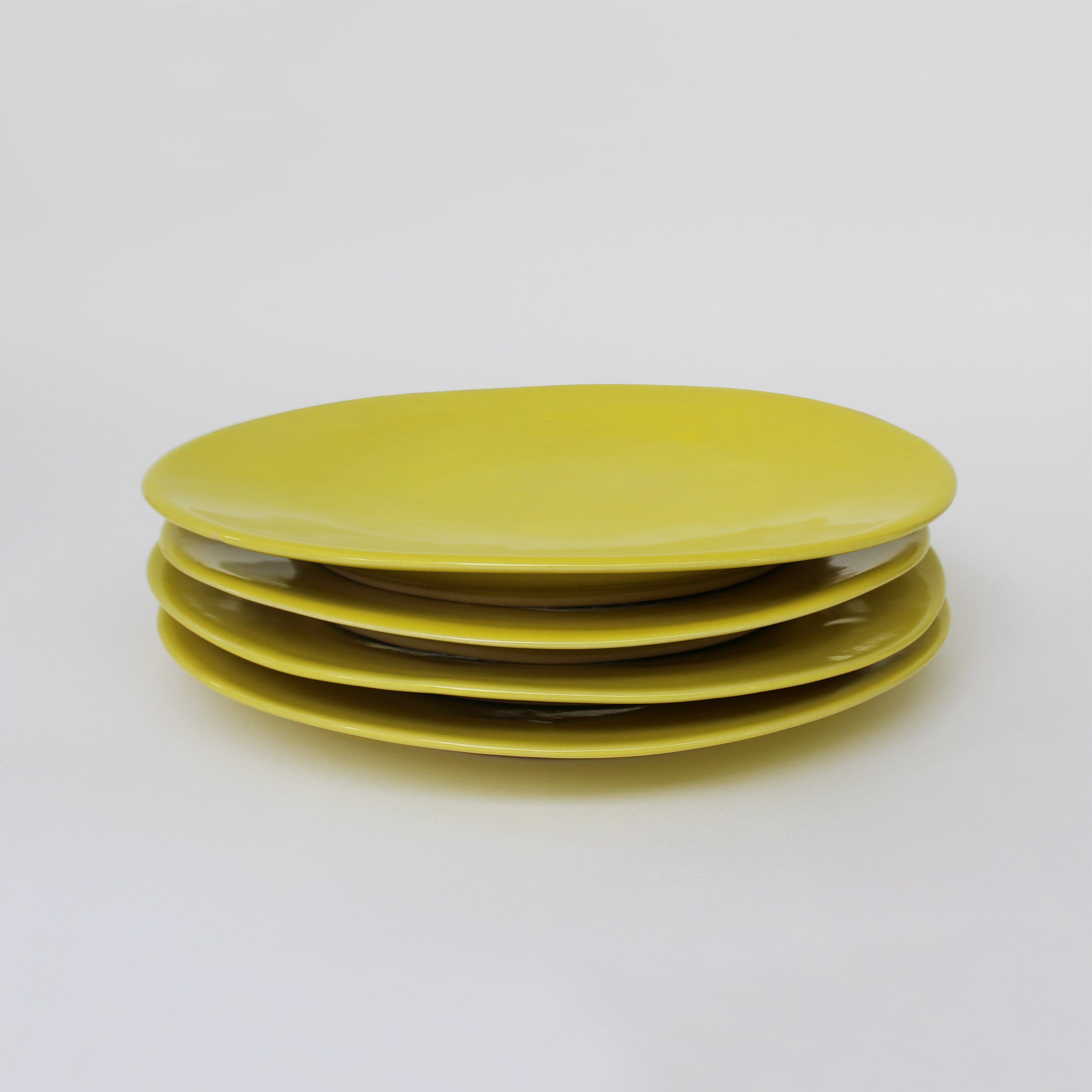 Medium Plate, set of 4