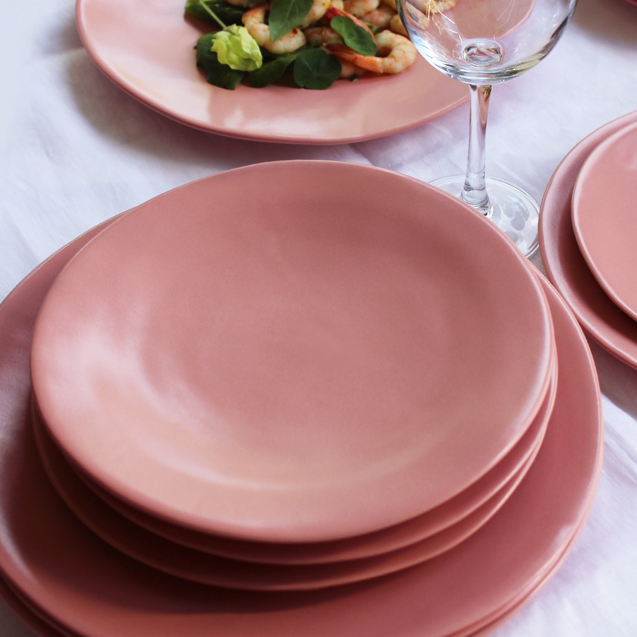 Medium Plate, set of 4