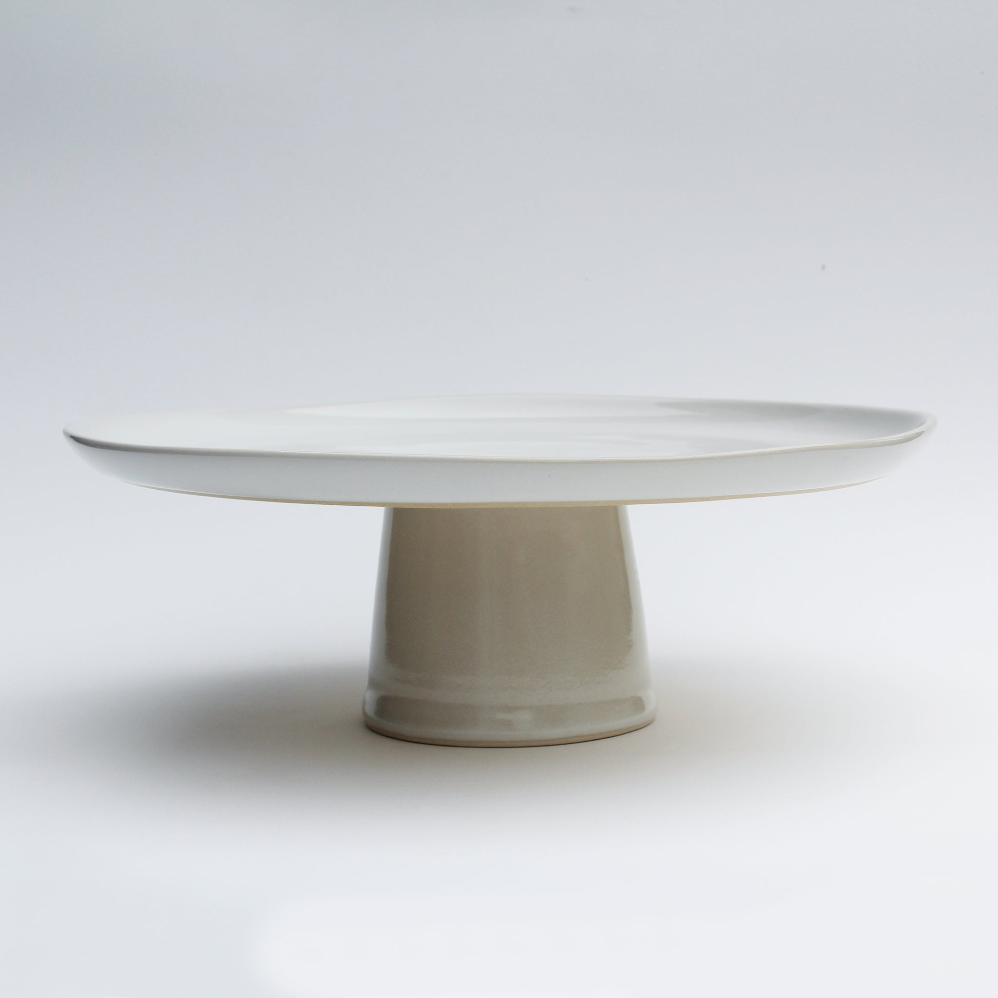 Short Cake Stand