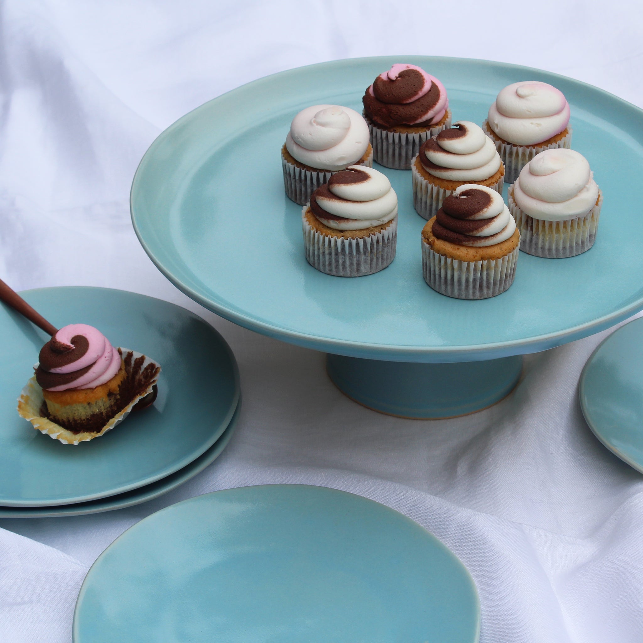 Short Cake Stand